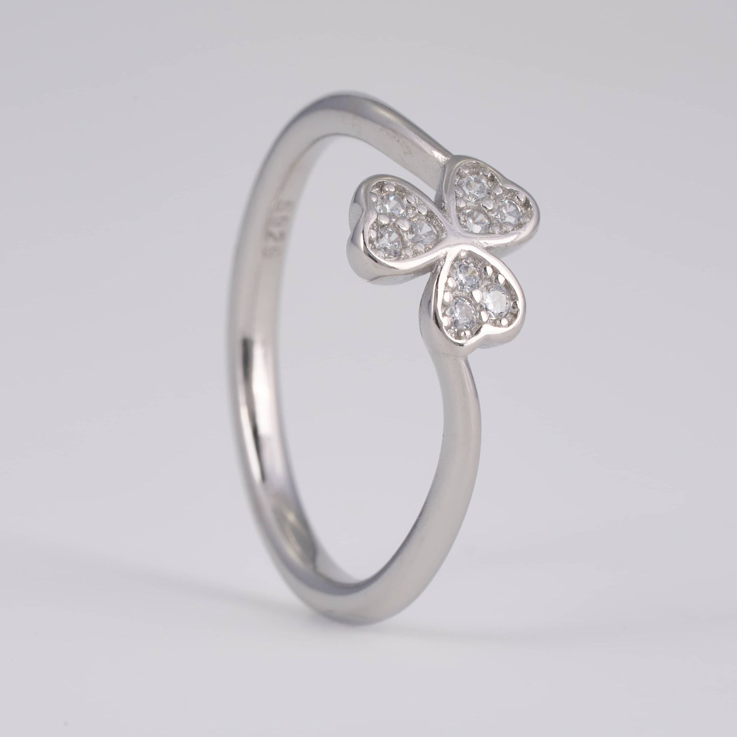 925 Silver Diamond ring with heart shape