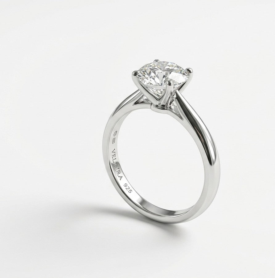 VELDIRA 925 sterling silver ring on a white background