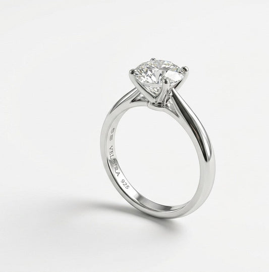 VELDIRA 925 sterling silver ring on a white background