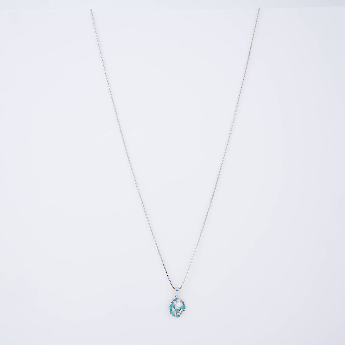 925 Silver Oval Necklace with Blue Floral Pearl Pendant