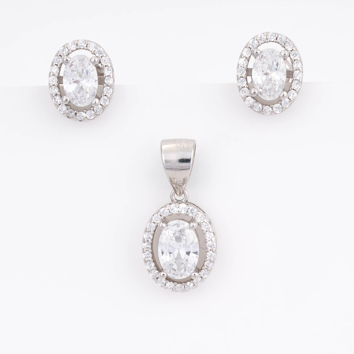 925 Sterling Silver Oval Zircon Halo Pendant Set with Stud Earrings