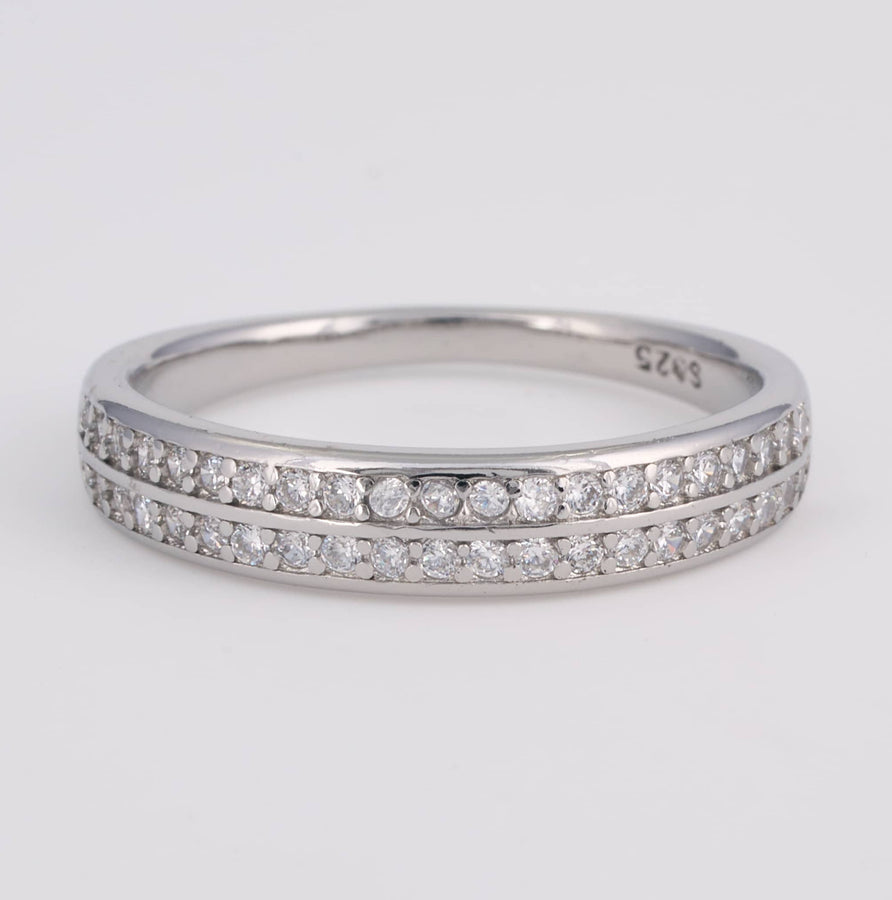 VELDIRA 925 silver daily or office wear ring with diamonds